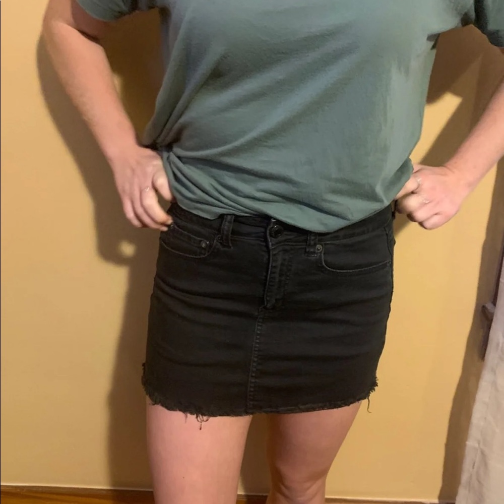 American Eagle black jean skirt